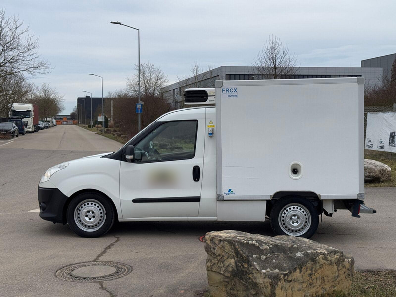 Fiat Doblò Ohne Originale Brief - Hűtős kisteherautó: 4 kép. Fiat Doblò Ohne Originale Brief - Hűtős kisteherautó: 4 kép.