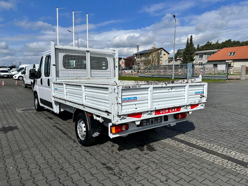 Fiat Ducato Brygadówka Doka 7-miejsc + Skrzynia - Platós kisteherautó, Duplakabinos kisteherautó: 3 kép. Fiat Ducato Brygadówka Doka 7-miejsc + Skrzynia - Platós kisteherautó, Duplakabinos kisteherautó: 3 kép.