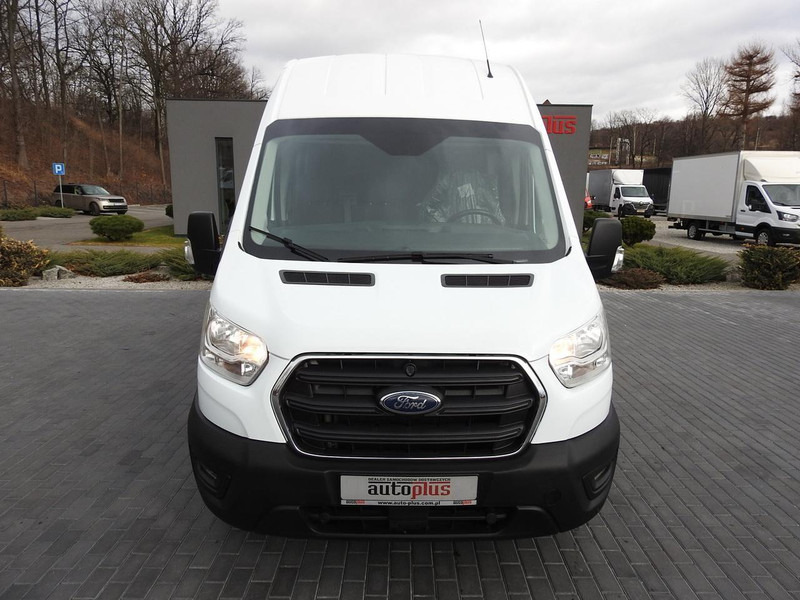 Ford TRANSIT FURGON BRYGADÓWKA 6 MIEJSC TEMPOMAT KLIMATYZACJA 185KM - Minibusz, Kisbusz: 5 kép. Ford TRANSIT FURGON BRYGADÓWKA 6 MIEJSC TEMPOMAT KLIMATYZACJA 185KM - Minibusz, Kisbusz: 5 kép.