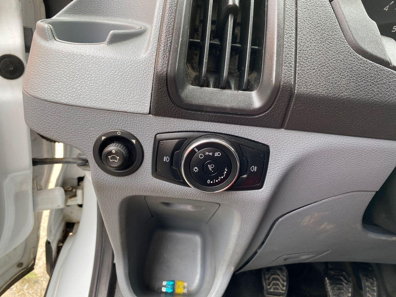Ponyvás kisteherautó Ford Transit 2,0 tdci - Pritsche, Plane + sleeping cabin: 12 kép.