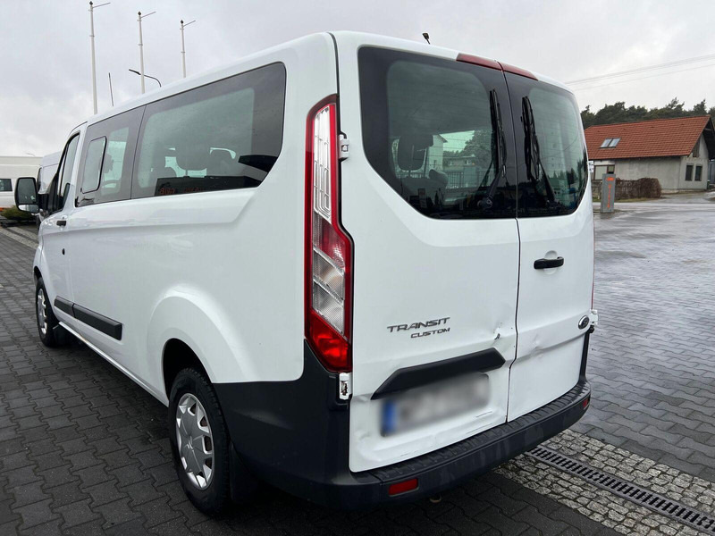 Ford Transit Custom 9-miejsc - Minibusz, Kisbusz: 3 kép. Ford Transit Custom 9-miejsc - Minibusz, Kisbusz: 3 kép.