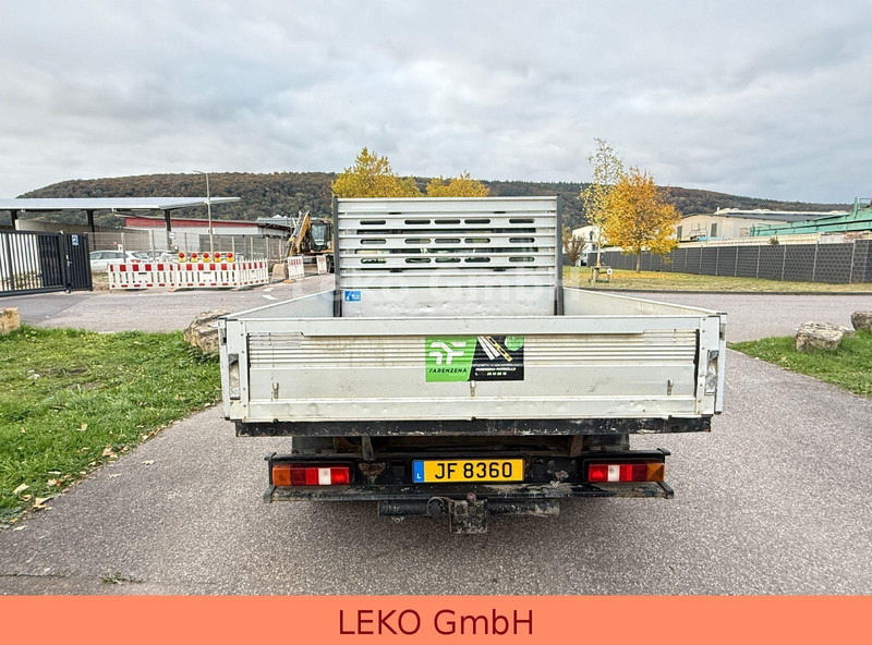 Ford Transit Doppelkabine - Platós kisteherautó: 3 kép. Ford Transit Doppelkabine - Platós kisteherautó: 3 kép.