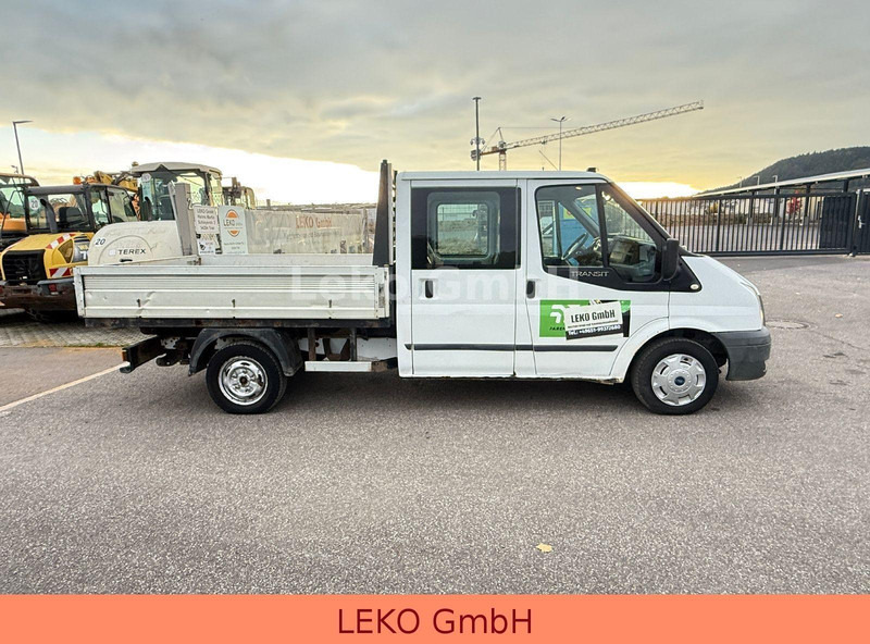 Ford Transit Doppelkabine - Platós kisteherautó: 5 kép. Ford Transit Doppelkabine - Platós kisteherautó: 5 kép.