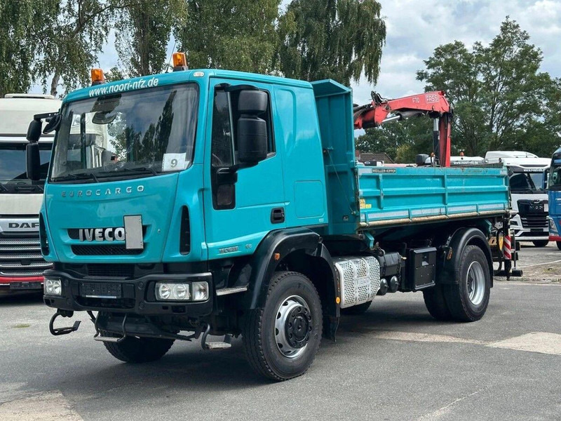 Iveco 150E25 4x4 Tipper + Crane FASSI F70A.0.22 - Billenőplatós teherautó, Darus autó: 1 kép. Iveco 150E25 4x4 Tipper + Crane FASSI F70A.0.22 - Billenőplatós teherautó, Darus autó: 1 kép.