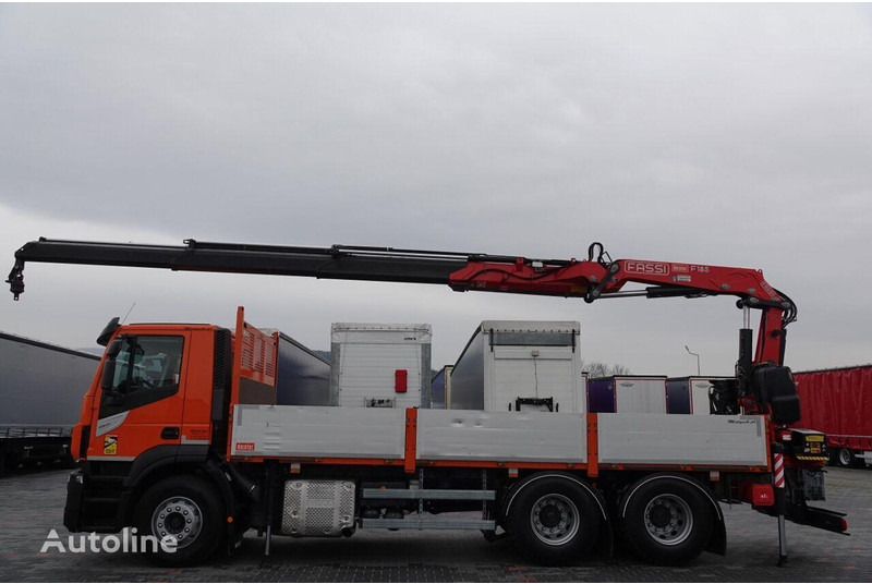 Iveco 420 Flatbed + crane FASSI 185 6x2 - Platós teherautó, Darus autó: 2 kép. Iveco 420 Flatbed + crane FASSI 185 6x2 - Platós teherautó, Darus autó: 2 kép.