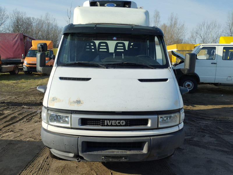 Iveco 50C 17 Doka BE Mini Trekker - SZM - 3.5t - BE nyergesvontató, Duplakabinos kisteherautó: 5 kép. Iveco 50C 17 Doka BE Mini Trekker - SZM - 3.5t - BE nyergesvontató, Duplakabinos kisteherautó: 5 kép.