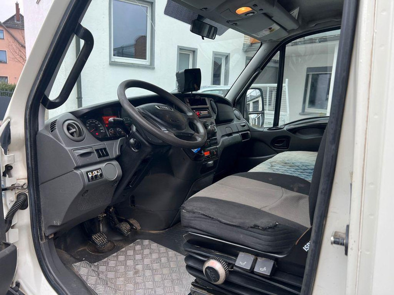 Iveco 70C17 3 way tipper - Billenőplatós teherautó: 5 kép. Iveco 70C17 3 way tipper - Billenőplatós teherautó: 5 kép.