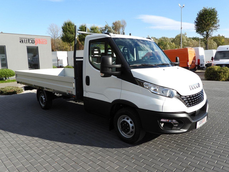 Iveco DAILY 35S14 - Platós kisteherautó: 4 kép. Iveco DAILY 35S14 - Platós kisteherautó: 4 kép.