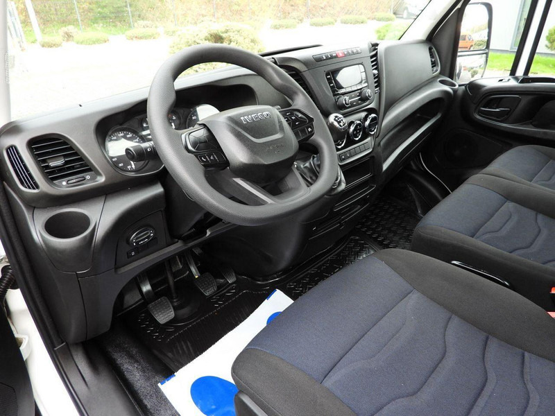 Iveco DAILY 35S14 - Platós kisteherautó: 2 kép. Iveco DAILY 35S14 - Platós kisteherautó: 2 kép.