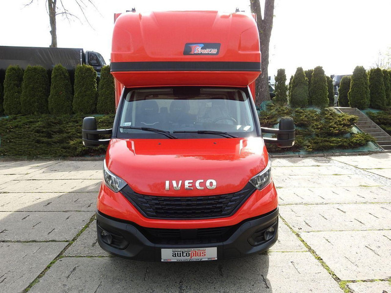 Iveco DAILY 35S18 PLANDEKA 10 PALET WEBASTO KLIMATYZACJA TEMPOMAT LEDY - Dobozos felépítményű teherautó: 5 kép. Iveco DAILY 35S18 PLANDEKA 10 PALET WEBASTO KLIMATYZACJA TEMPOMAT LEDY - Dobozos felépítményű teherautó: 5 kép.