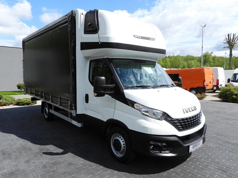 Iveco DAILY 35S18 PLANDEKA 10 PALET WEBASTO TEMPOMAT KLIMATYZACJA 18 - Ponyvás kisteherautó: 4 kép. Iveco DAILY 35S18 PLANDEKA 10 PALET WEBASTO TEMPOMAT KLIMATYZACJA 18 - Ponyvás kisteherautó: 4 kép.
