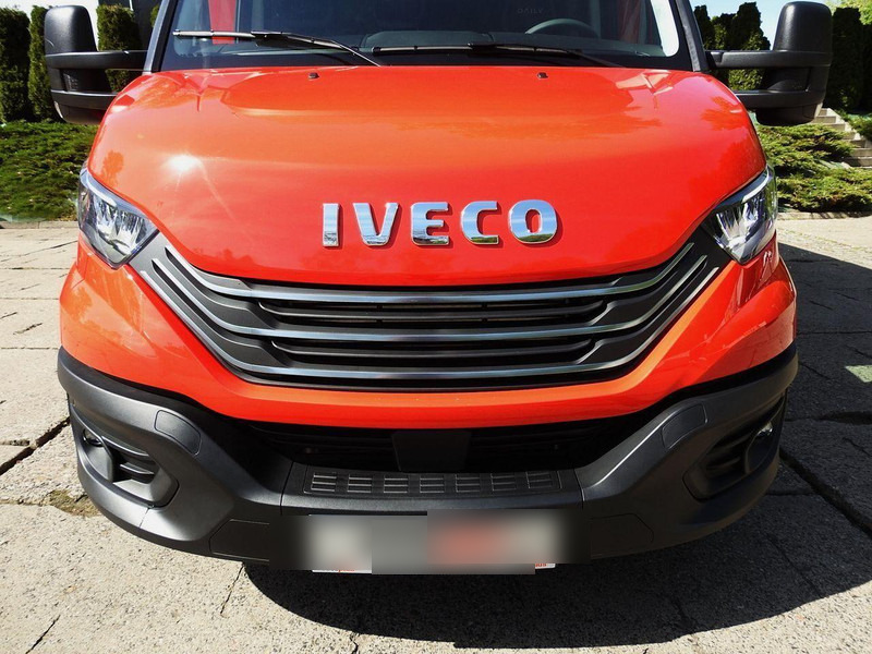 Új Ponyvás kisteherautó Iveco DAILY NOWY 35S18 CONNECT PLANDEKA 10 PALET WEBASTO KLIMATYZACJA: 14 kép. Új Ponyvás kisteherautó Iveco DAILY NOWY 35S18 CONNECT PLANDEKA 10 PALET WEBASTO KLIMATYZACJA: 14 kép.