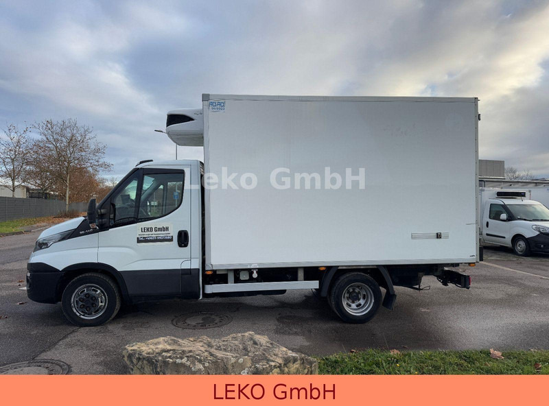 Iveco Daily 335C14 - Hűtős kisteherautó: 4 kép. Iveco Daily 335C14 - Hűtős kisteherautó: 4 kép.