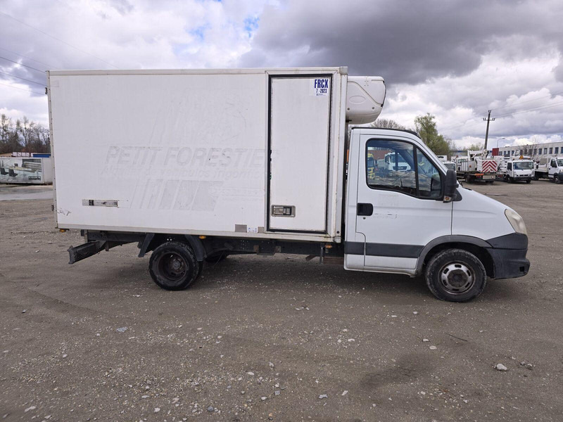 Iveco Daily 35 C 13 - Carrier Xarios 500 frigo - Hűtős kisteherautó: 4 kép. Iveco Daily 35 C 13 - Carrier Xarios 500 frigo - Hűtős kisteherautó: 4 kép.