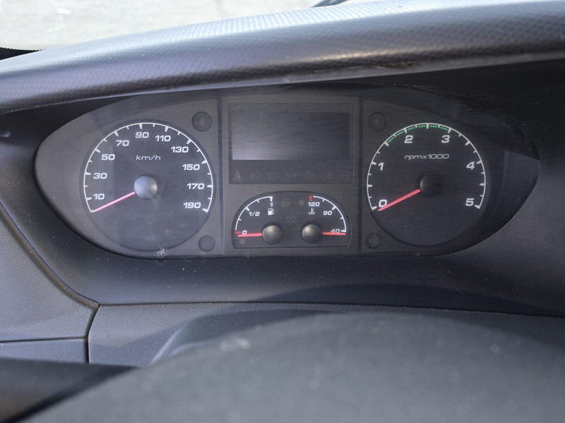 Hűtős kisteherautó Iveco Daily 35 C 13 - Carrier Xarios 500 frigo: 15 kép.