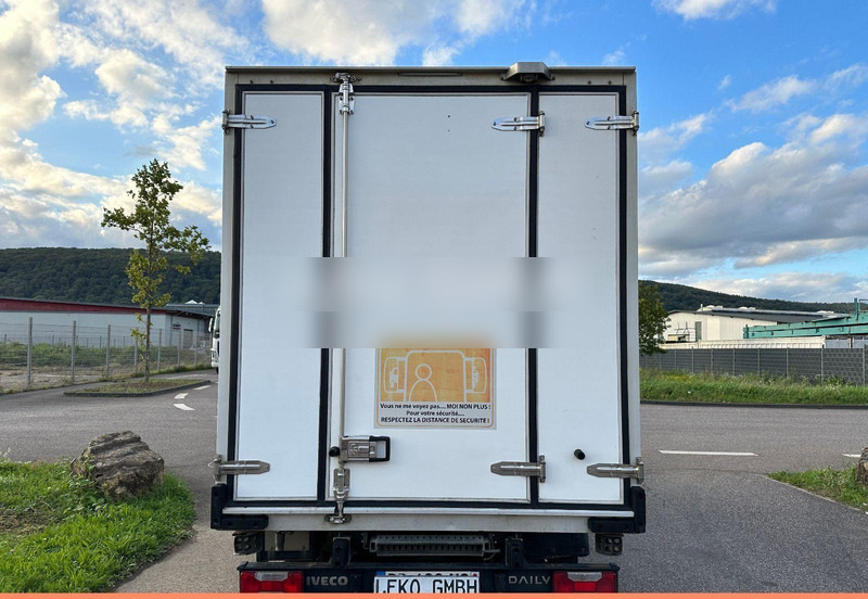 Iveco Daily 35C13 - Hűtős kisteherautó: 5 kép. Iveco Daily 35C13 - Hűtős kisteherautó: 5 kép.