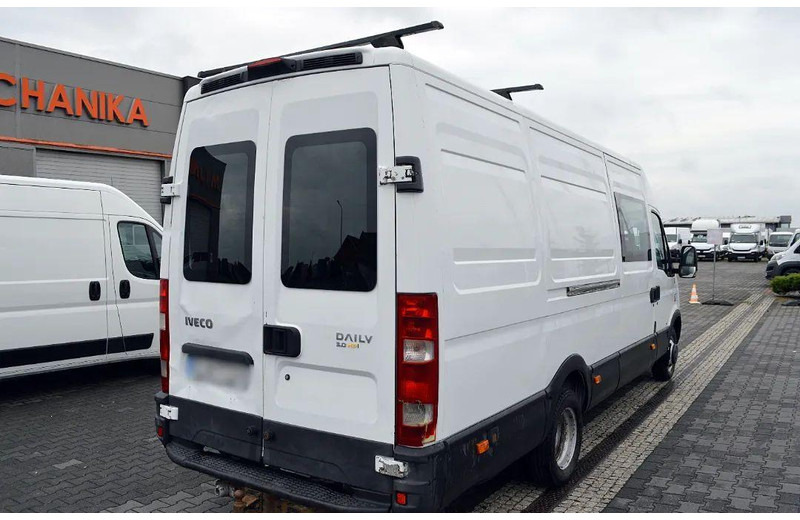 Iveco Daily 35C15 Blaszak L4H2 Brygadówka 6-seater Doka Dubel Cabin - Minibusz, Kisbusz: 4 kép. Iveco Daily 35C15 Blaszak L4H2 Brygadówka 6-seater Doka Dubel Cabin - Minibusz, Kisbusz: 4 kép.