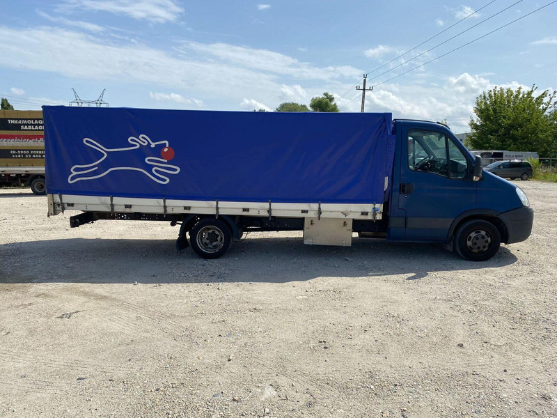Iveco Daily 35C15 Pritsche + Plane -3,5t - Ponyvás kisteherautó: 4 kép. Iveco Daily 35C15 Pritsche + Plane -3,5t - Ponyvás kisteherautó: 4 kép.