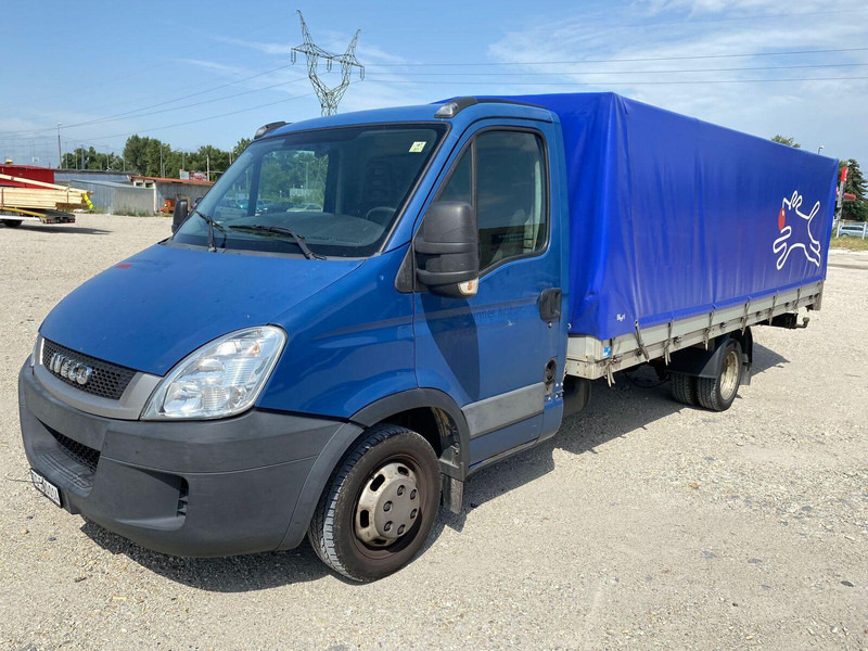 Iveco Daily 35C15 Pritsche + Plane -3,5t - Ponyvás kisteherautó: 2 kép. Iveco Daily 35C15 Pritsche + Plane -3,5t - Ponyvás kisteherautó: 2 kép.