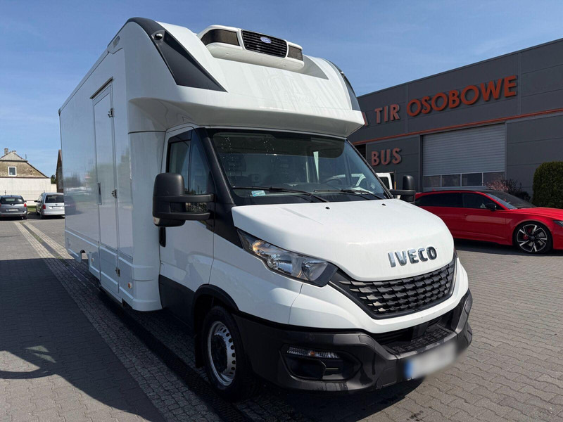 Iveco Daily 35S16 3.0 Kontener Chłodnia, Dwie komory, Autosklep, 230V - Hűtős kisteherautó: 5 kép. Iveco Daily 35S16 3.0 Kontener Chłodnia, Dwie komory, Autosklep, 230V - Hűtős kisteherautó: 5 kép.