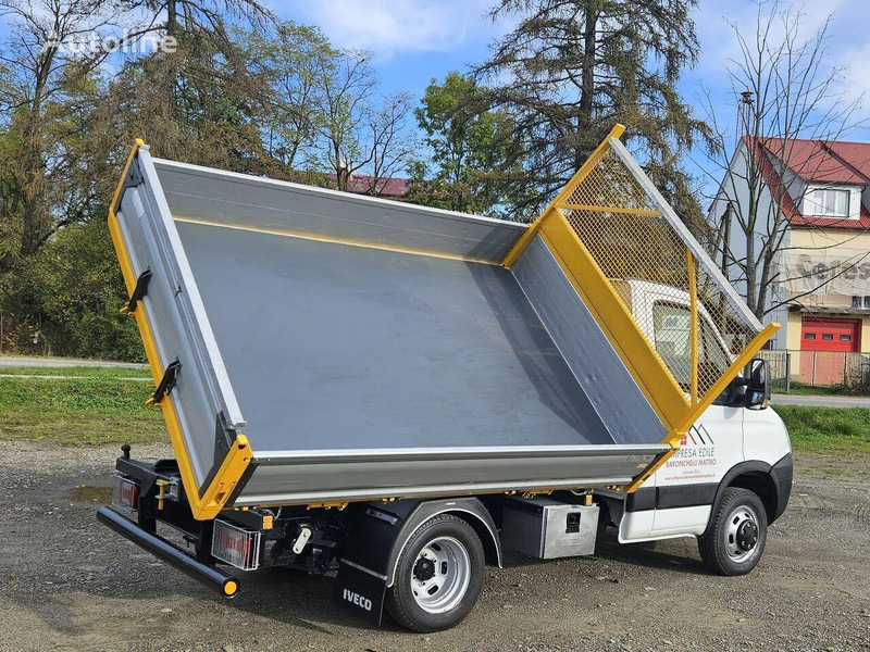 Iveco Daily 35c-15 3 way tipper - Billenőplatós kisteherautó: 5 kép. Iveco Daily 35c-15 3 way tipper - Billenőplatós kisteherautó: 5 kép.