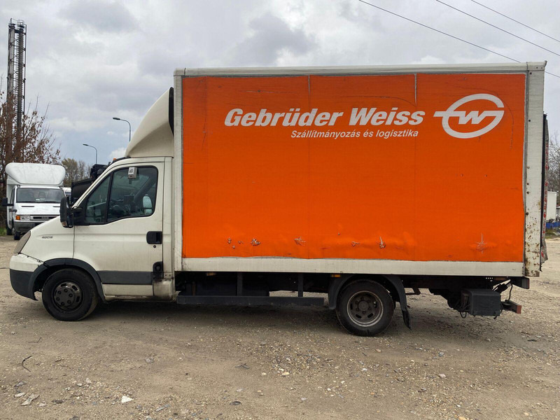 Iveco Daily 40 C 15 - Koffer + DHollandia LBW - Dobozos kisteherautó: 5 kép. Iveco Daily 40 C 15 - Koffer + DHollandia LBW - Dobozos kisteherautó: 5 kép.