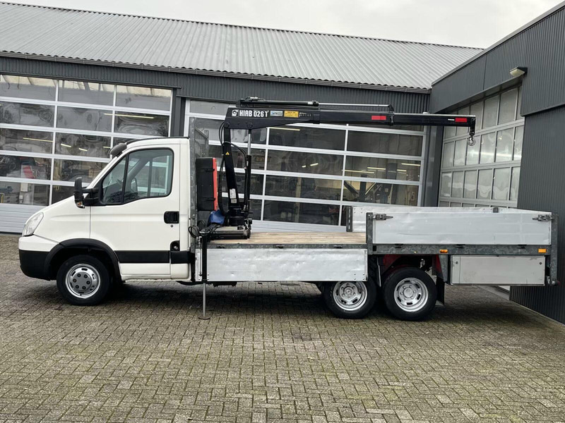 Iveco Daily 40C17 BE Clixtar - Flatbed truck + crane - Platós kisteherautó: 5 kép. Iveco Daily 40C17 BE Clixtar - Flatbed truck + crane - Platós kisteherautó: 5 kép.
