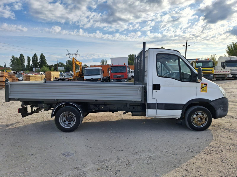 Iveco Daily 50 C 15 - 3 sided Tipper - Billenőplatós teherautó: 4 kép. Iveco Daily 50 C 15 - 3 sided Tipper - Billenőplatós teherautó: 4 kép.