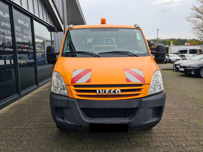 Iveco Daily 50C15 Doka Flatbed + Crane Hummel GSK 500 - Platós teherautó, Darus autó: 5 kép. Iveco Daily 50C15 Doka Flatbed + Crane Hummel GSK 500 - Platós teherautó, Darus autó: 5 kép.
