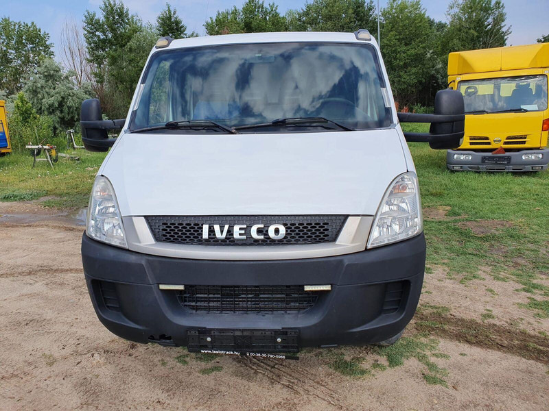 Iveco Daily 50C17 DOKA BE Mini Trekker - SZM - 3.5t - BE nyergesvontató, Duplakabinos kisteherautó: 3 kép. Iveco Daily 50C17 DOKA BE Mini Trekker - SZM - 3.5t - BE nyergesvontató, Duplakabinos kisteherautó: 3 kép.