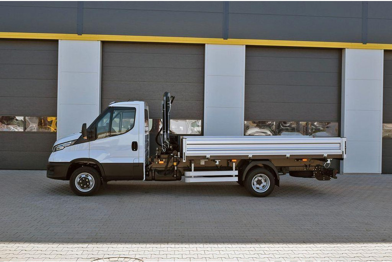 Iveco Daily 50C21H 3 way tipper + crane Hiab T-CLX 029 - Billenőplatós teherautó, Darus autó: 1 kép. Iveco Daily 50C21H 3 way tipper + crane Hiab T-CLX 029 - Billenőplatós teherautó, Darus autó: 1 kép.
