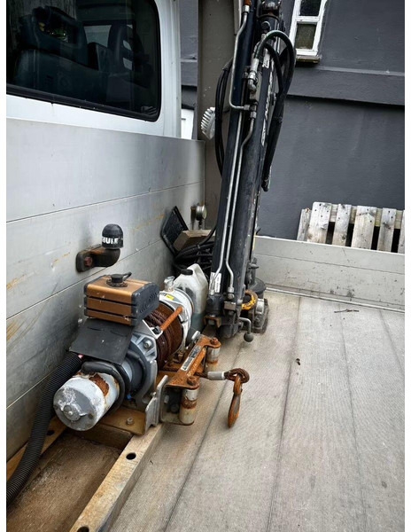 Iveco Daily 70C17 - Car transporter + crane - Autószállító teherautó: 5 kép. Iveco Daily 70C17 - Car transporter + crane - Autószállító teherautó: 5 kép.