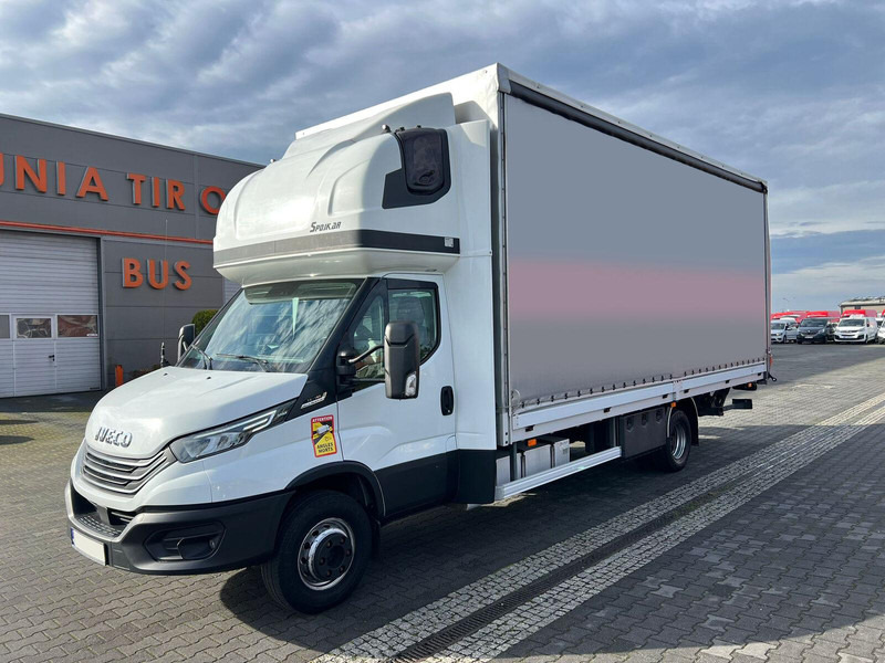 Iveco Daily 72C18 70C18 CURTAINE TILT+LIFT 1.HAND LED FULL OPTION - Ponyvás teherautó: 2 kép. Iveco Daily 72C18 70C18 CURTAINE TILT+LIFT 1.HAND LED FULL OPTION - Ponyvás teherautó: 2 kép.