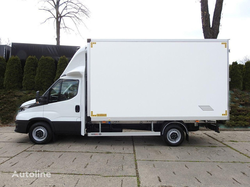 Iveco Daily - Hűtős teherautó: 5 kép. Iveco Daily - Hűtős teherautó: 5 kép.