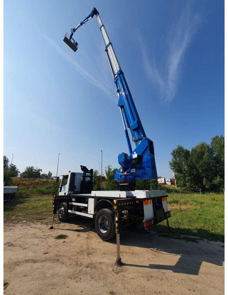 Iveco Eurocargo ML 180 E 24 - Bizocchi KJF 320 lifting basket 32 m - Emelőkosaras teherautó: 3 kép. Iveco Eurocargo ML 180 E 24 - Bizocchi KJF 320 lifting basket 32 m - Emelőkosaras teherautó: 3 kép.