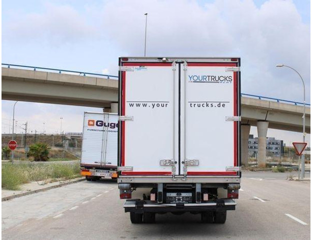 Iveco Eurocargo ML140E18 - Hűtős teherautó: 5 kép. Iveco Eurocargo ML140E18 - Hűtős teherautó: 5 kép.