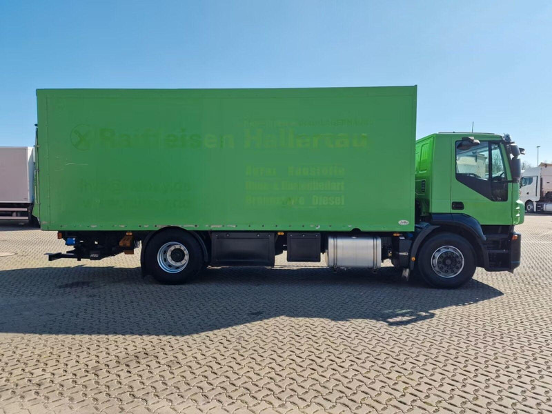 Iveco Stralis 360 - Koffer truck - Dobozos felépítményű teherautó: 4 kép. Iveco Stralis 360 - Koffer truck - Dobozos felépítményű teherautó: 4 kép.