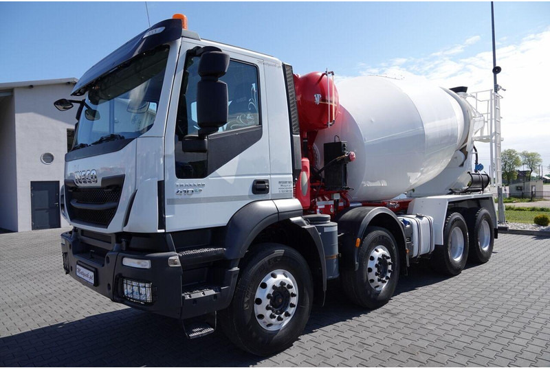 Iveco TRAKKER 410 / 8X4 / BETONOMIESZARKA 9 M3 / PUTZMEISTER / ALUFELG - Betonmixer: 2 kép. Iveco TRAKKER 410 / 8X4 / BETONOMIESZARKA 9 M3 / PUTZMEISTER / ALUFELG - Betonmixer: 2 kép.