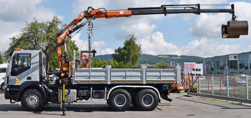 Iveco TRAKKER 410 - Billenőplatós teherautó, Darus autó: 5 kép. Iveco TRAKKER 410 - Billenőplatós teherautó, Darus autó: 5 kép.