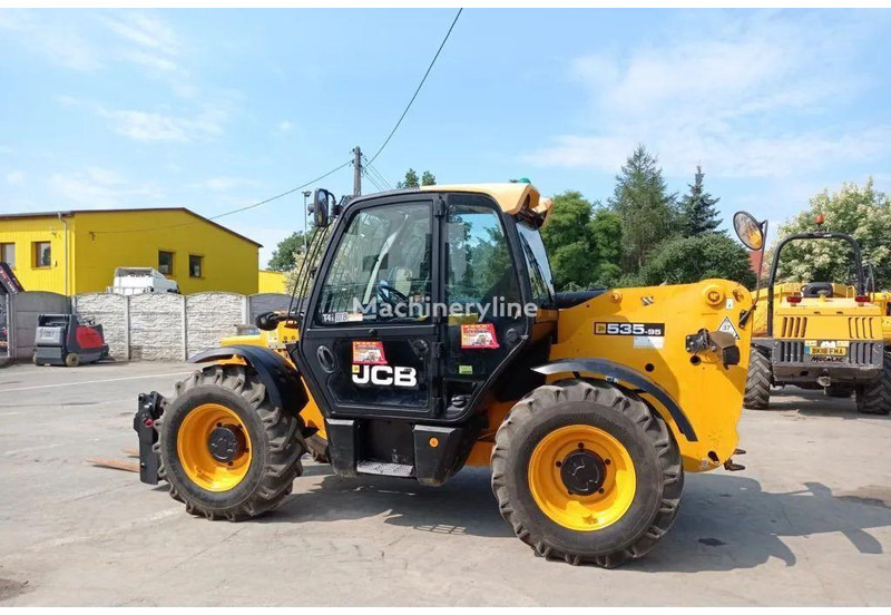 JCB 535-95 Telescopic basket lift - Emelő: 5 kép. JCB 535-95 Telescopic basket lift - Emelő: 5 kép.