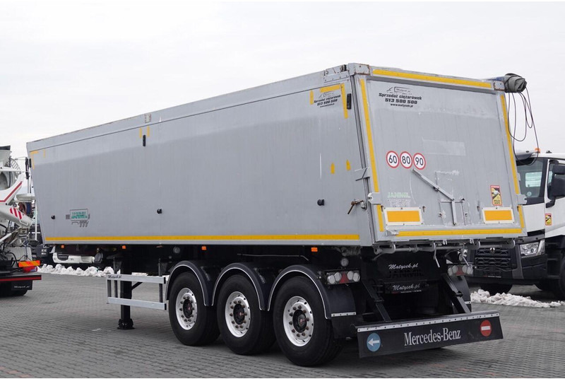 Janmil WYWROTKA / 42 m3 / TYŁ KLAPA / SAF / OŚ PODNOSZONA / ALUFELGI / - Félpótkocsi billenőplatós: 4 kép. Janmil WYWROTKA / 42 m3 / TYŁ KLAPA / SAF / OŚ PODNOSZONA / ALUFELGI / - Félpótkocsi billenőplatós: 4 kép.