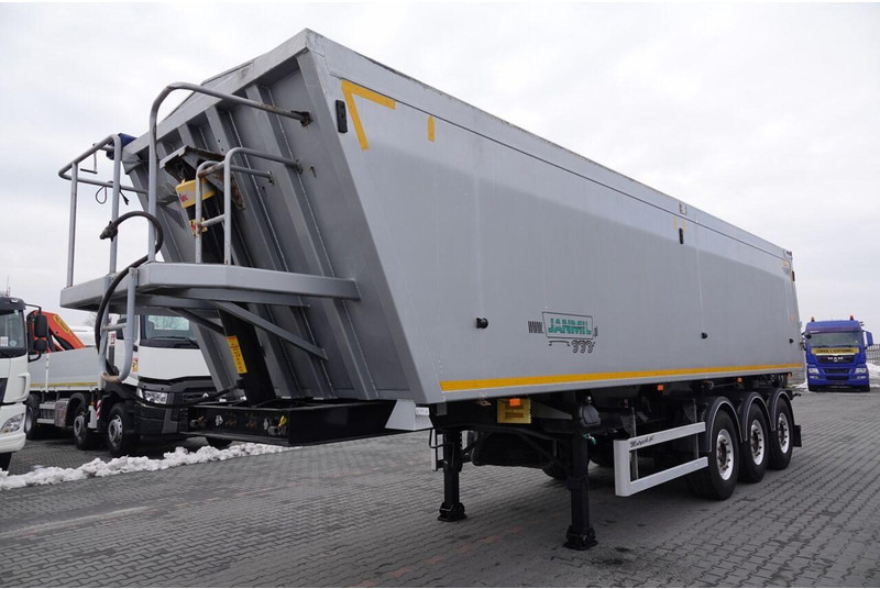 Janmil WYWROTKA / 42 m3 / TYŁ KLAPA / SAF / OŚ PODNOSZONA / ALUFELGI / - Félpótkocsi billenőplatós: 2 kép. Janmil WYWROTKA / 42 m3 / TYŁ KLAPA / SAF / OŚ PODNOSZONA / ALUFELGI / - Félpótkocsi billenőplatós: 2 kép.