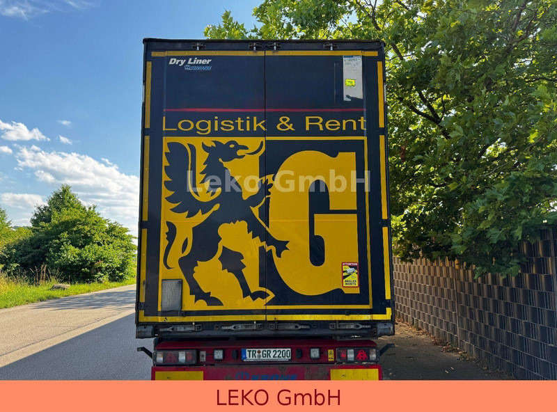 Krone SD - Félpótkocsi dobozos: 4 kép. Krone SD - Félpótkocsi dobozos: 4 kép.