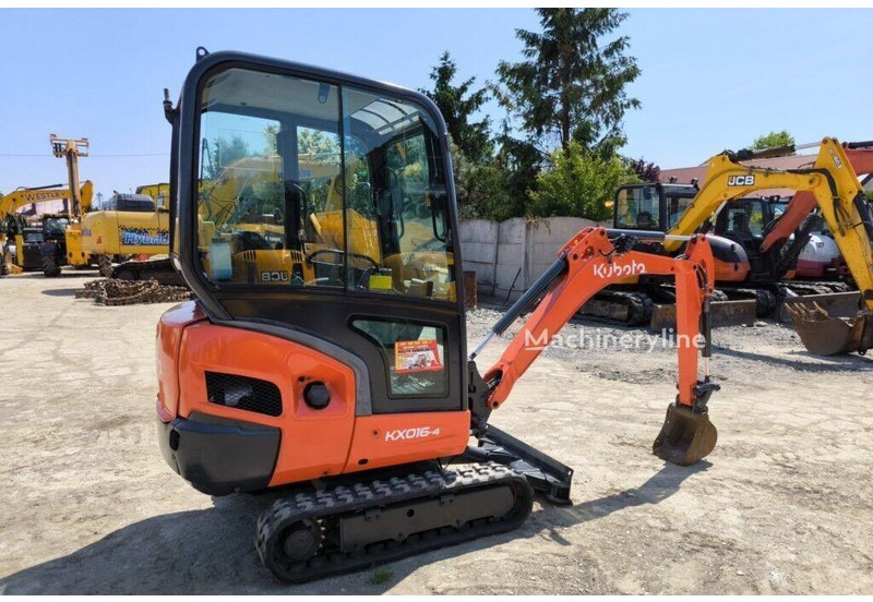 Kubota KX016-4 - Crawler mini excavator - Minikotró: 5 kép. Kubota KX016-4 - Crawler mini excavator - Minikotró: 5 kép.