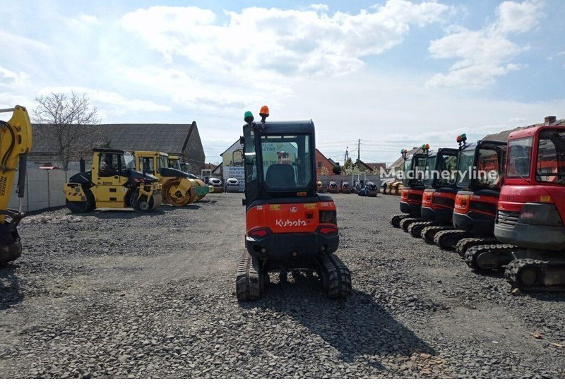 Kubota U27-4 - Crawler mini excavator - Minikotró: 2 kép. Kubota U27-4 - Crawler mini excavator - Minikotró: 2 kép.
