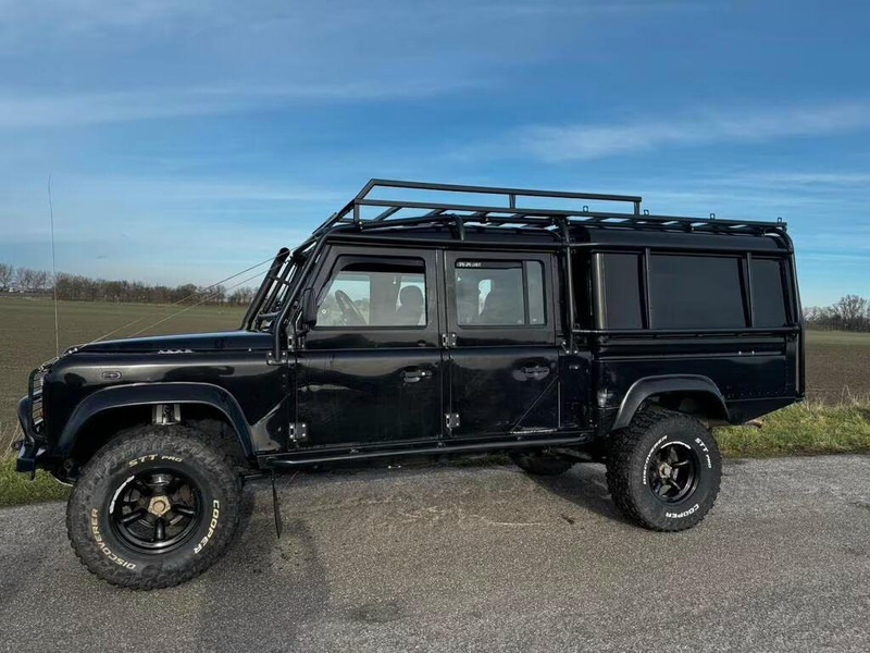 Land Rover Defender 130 - Off road 4x4 - Terepjáró/ SUV: 5 kép. Land Rover Defender 130 - Off road 4x4 - Terepjáró/ SUV: 5 kép.