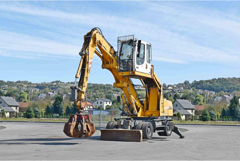 Liebherr PELLE A316 - Gumikerekes kotró: 2 kép. Liebherr PELLE A316 - Gumikerekes kotró: 2 kép.