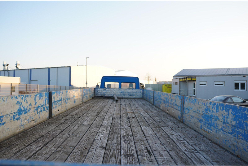 Lindner & Fischer - Platós félpótkocsi: 5 kép. Lindner & Fischer - Platós félpótkocsi: 5 kép.