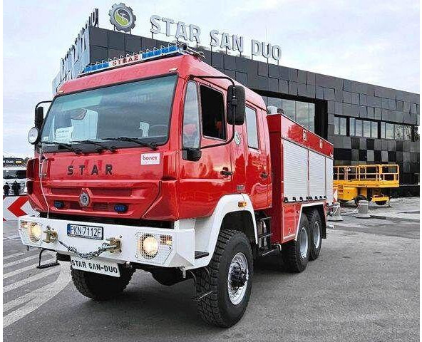 MAN 6x6 STAR Firetruck Feuerwehr - Tűzoltóautó: 1 kép. MAN 6x6 STAR Firetruck Feuerwehr - Tűzoltóautó: 1 kép.
