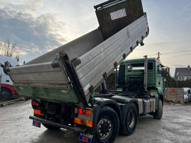 MAN TGA 33.480 - Billenőplatós teherautó: 5 kép. MAN TGA 33.480 - Billenőplatós teherautó: 5 kép.